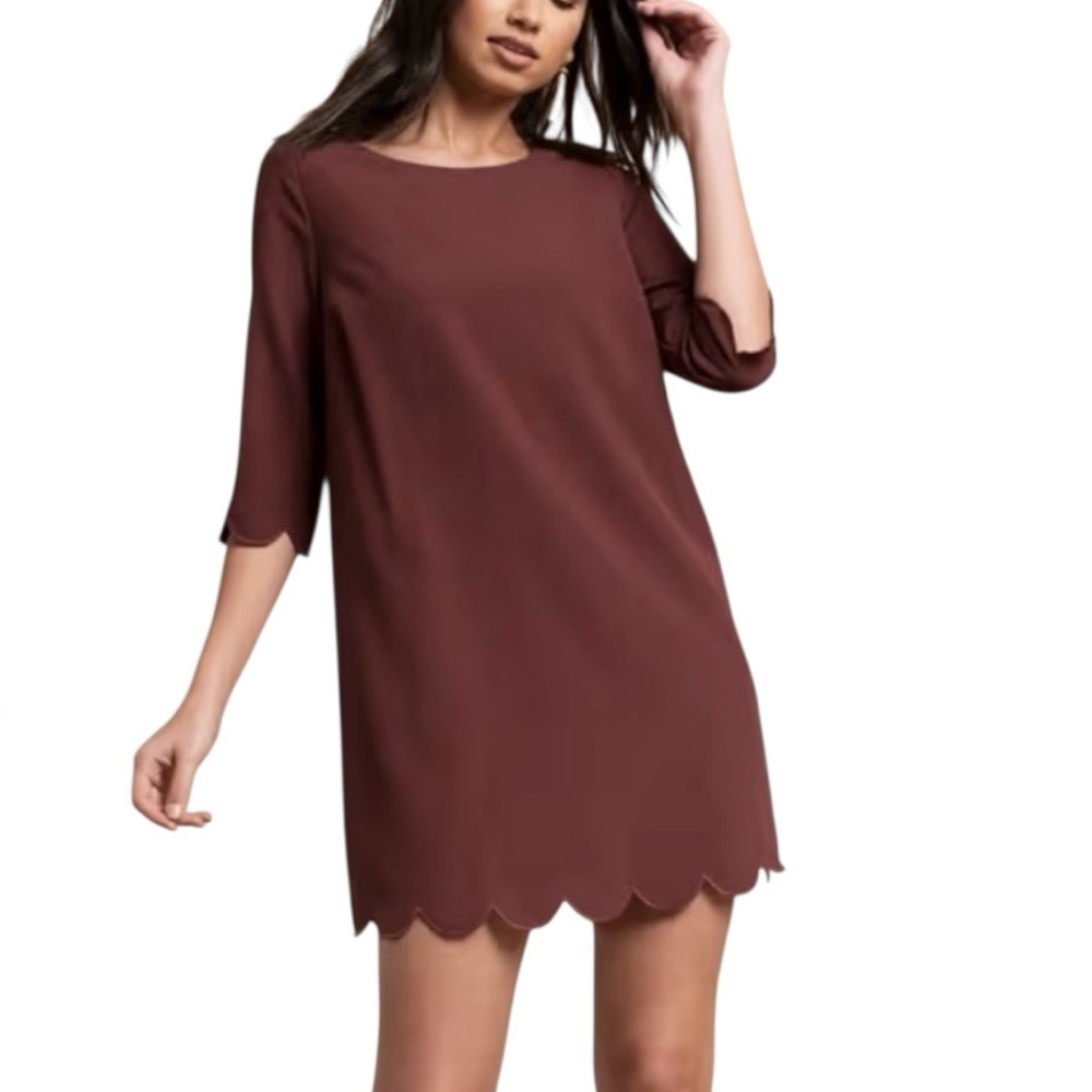 TOBI NWT SWEETLY SCALLOPED WINE SHIFT DRESS